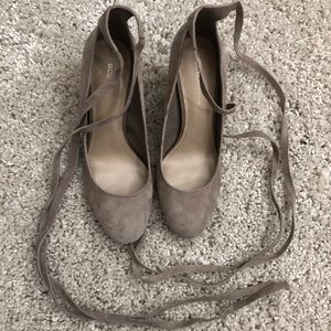 NWOT BCBG Suede Ankle Tie Heels
